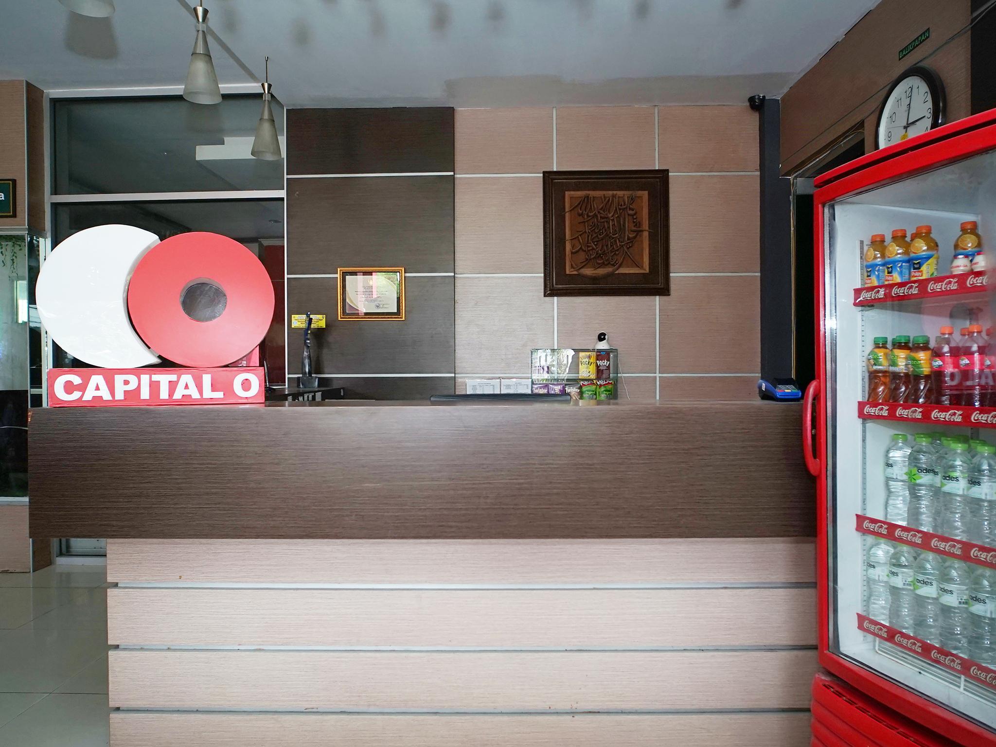 באליקפאפאן Capital O 2885 Hemra Hotel מראה חיצוני תמונה